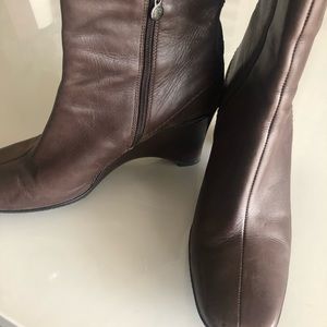 Wedge ankle boots
